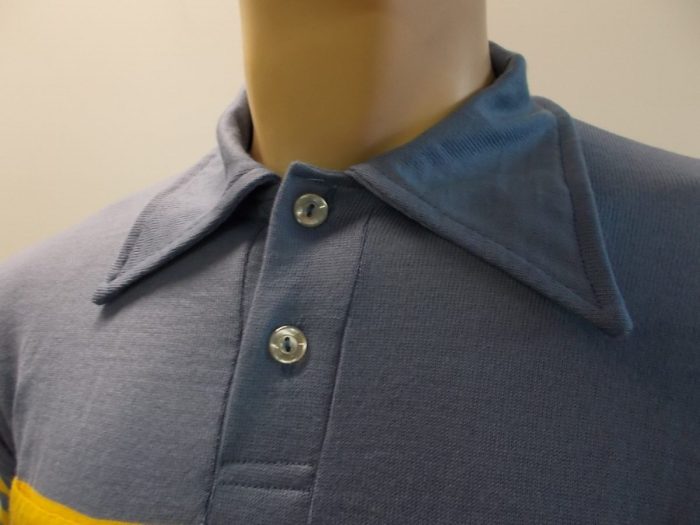MAGLIA LANA ANNI '40/50 CELESTE FASCIA GIALLA - immagine 3