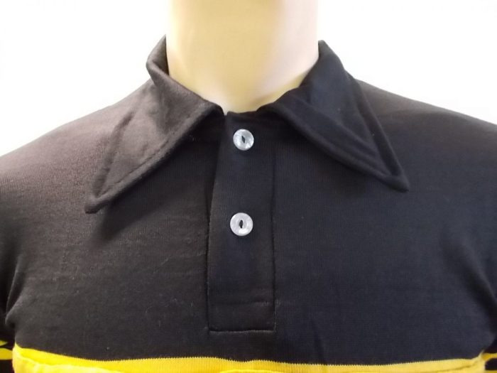 MAGLIA LANA ANNI '40/50 NERA FASCIA GIALLA - immagine 2