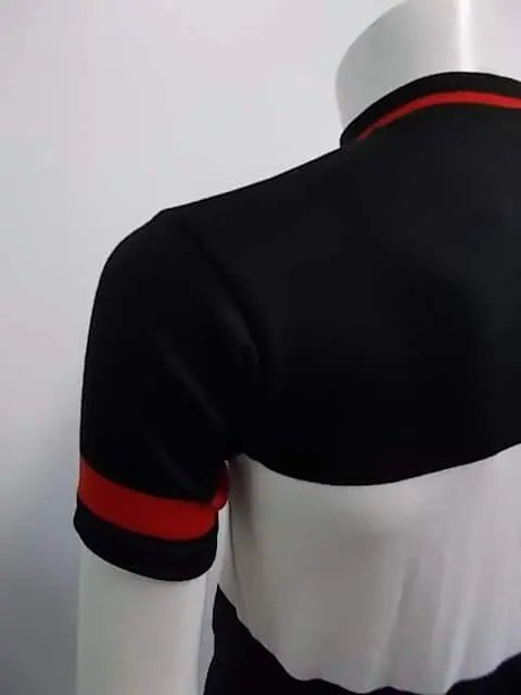 MAGLIA LANA ANNI 70' NERA FASCIA BIANCA, MANICHE E COLLO RIGO ROSSO - immagine 2
