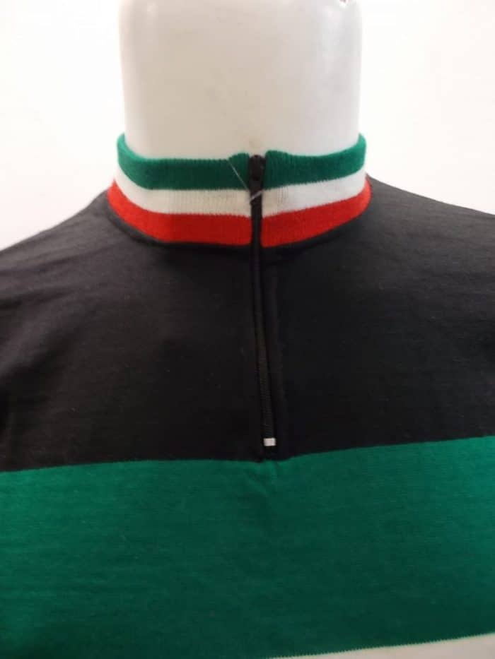 MAGLIA LANA ANNI 70' NERA FASCIA, COLLO E POLSINI TRICOLORI - immagine 2