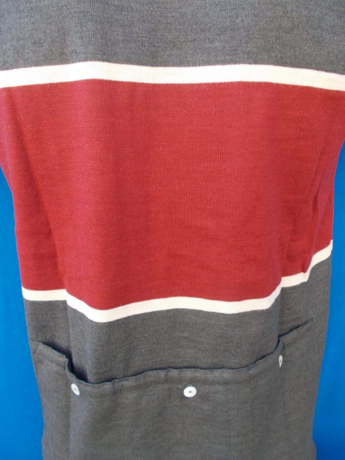 MAGLIA LANA ANNI 70' GRIGIO SCURO FASCIA AMARANTO, RIGA PICCOLA CREMA E RIFINITURA COLLO TRICOLORE - immagine 8