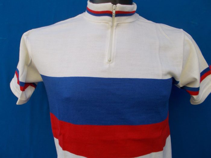 MAGLIA LANA ANNI 70' BIANCA FASCIA E RIFINITURE AZZURRO E ROSSO - immagine 2