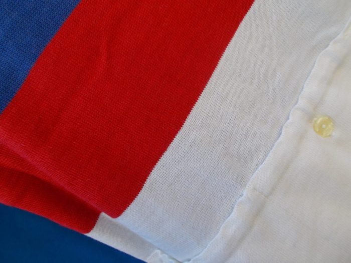 MAGLIA LANA ANNI 70' BIANCA FASCIA E RIFINITURE AZZURRO E ROSSO - immagine 9