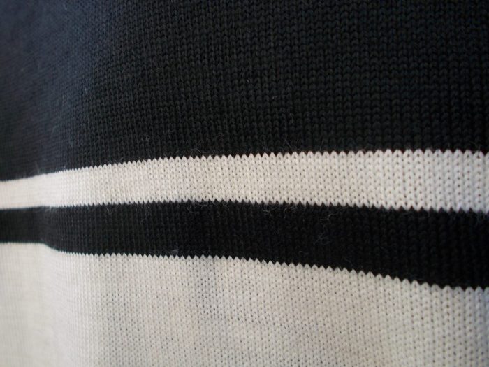 MAGLIA LANA ANNI 70' NERA FASCIA BIANCA CON RIGO PICCOLO NERO - immagine 4