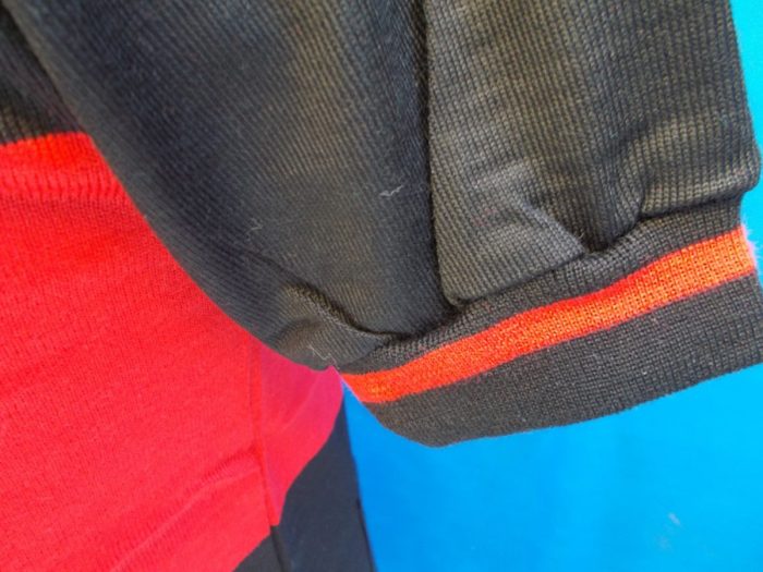 MAGLIA LANA ANNI 70 NERA FASCIA E RIFINITURE ROSSE - immagine 7