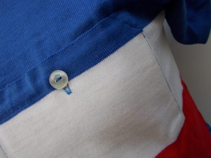 MAGLIA LANA ANNI '40/50 AZZURRA TASCA BIANCA E ROSSA - immagine 5