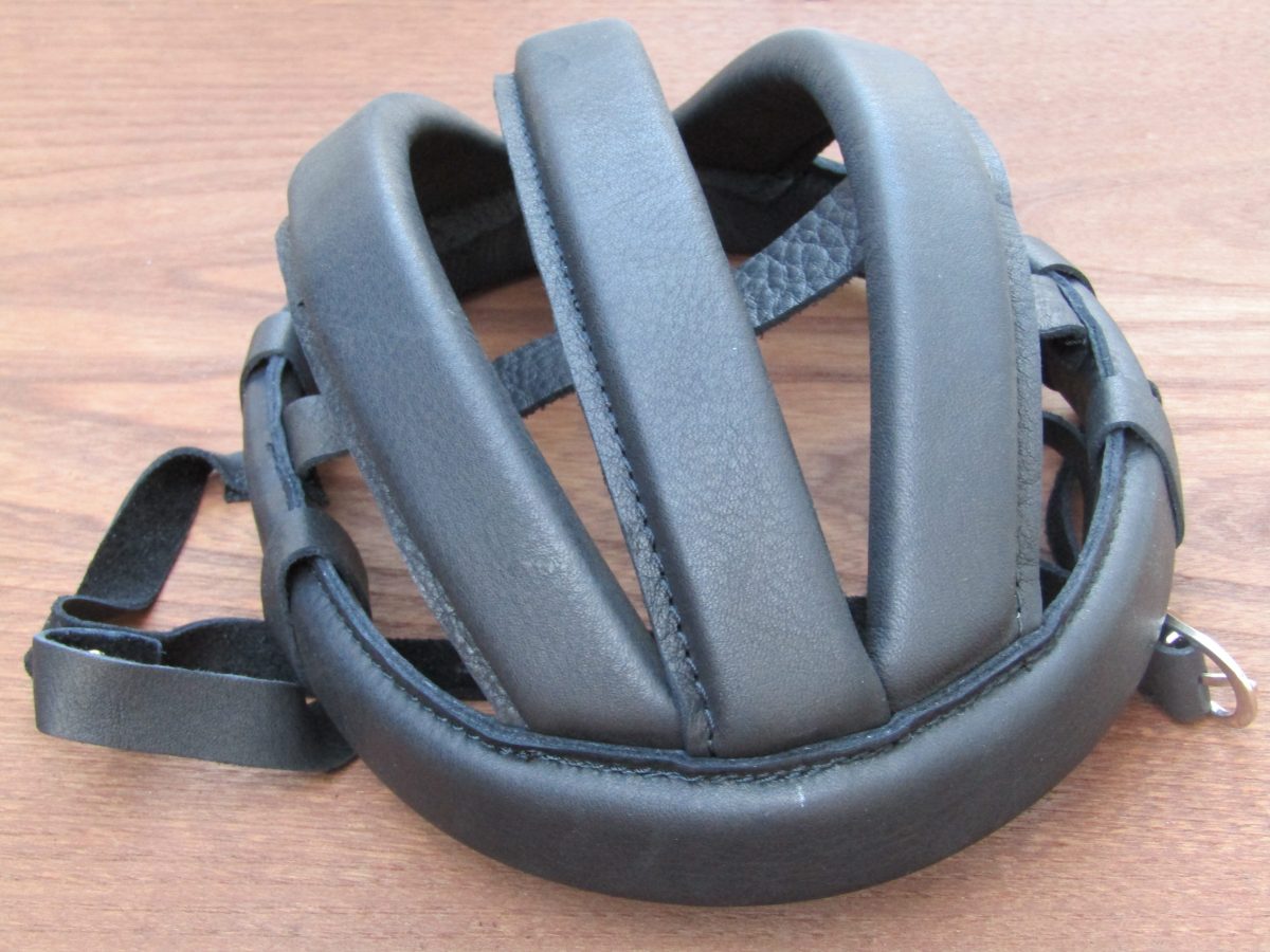 Caschetto ciclismo vintage pelle nero - 3M Caverni Abbigliamento tecnico  sportivo
