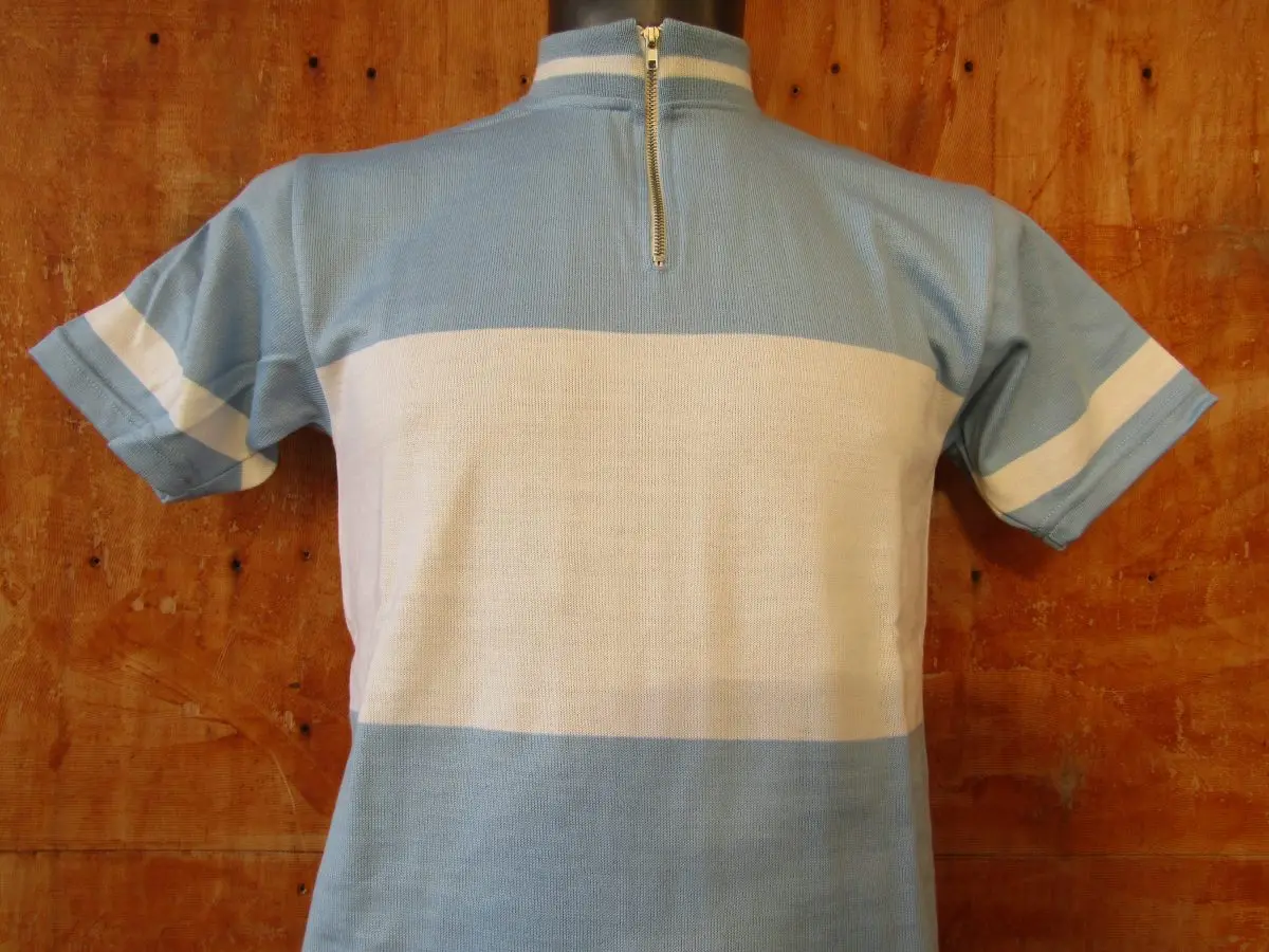 MAGLIA LANA ANNI 70' CELESTE FASCIA BIANCA CON RIGA COLLO BIANCA E RIGO BASSO MANICA - immagine 2