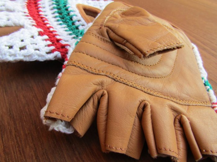 GUANTINO CON DORSO IN CORDA TRICOLORE ITALIA - immagine 5