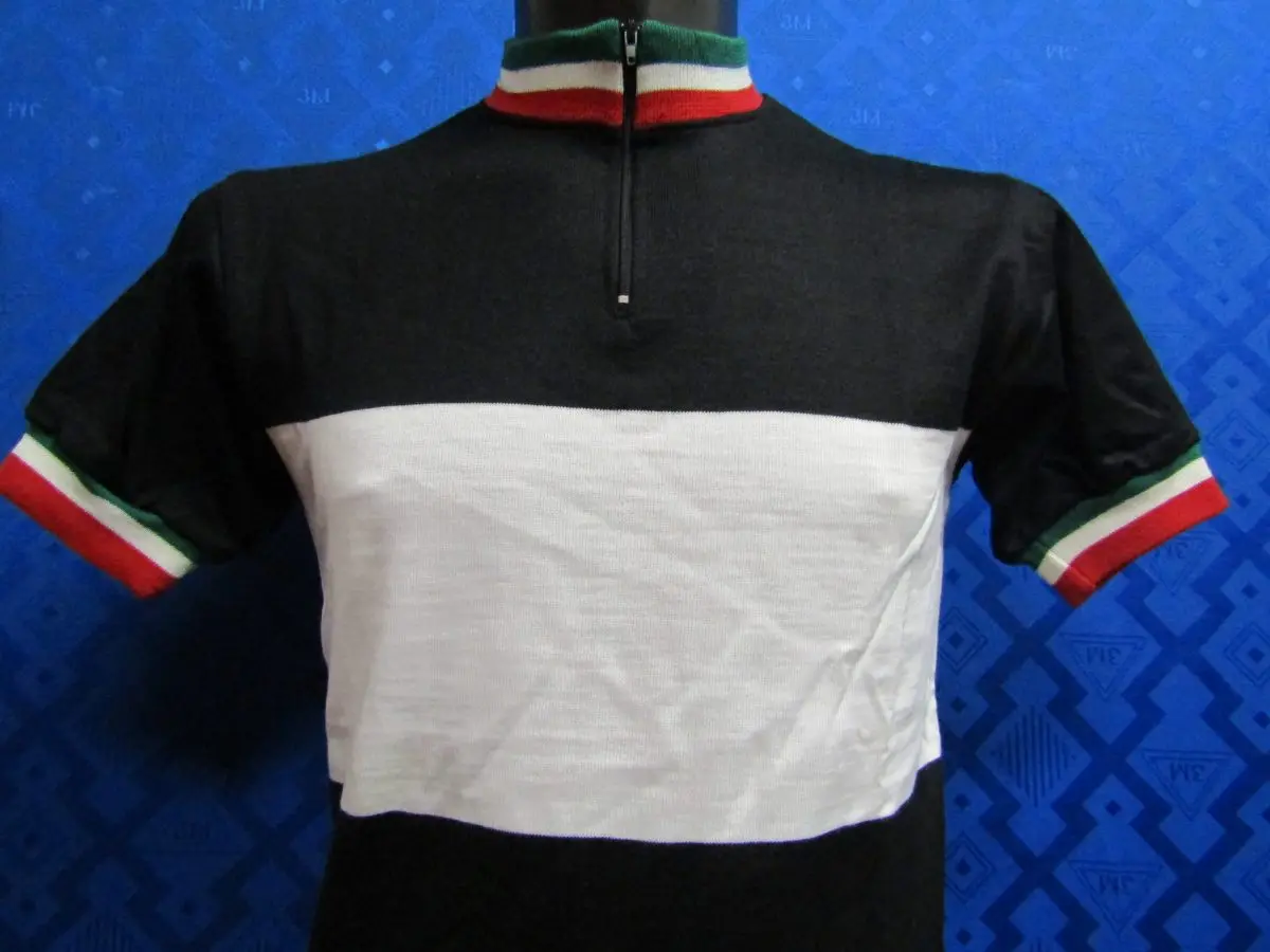 MAGLIA LANA ANNI '70 NERA FASCIA BIANCA E RIF. TRICOLORE ITALIANO - immagine 2