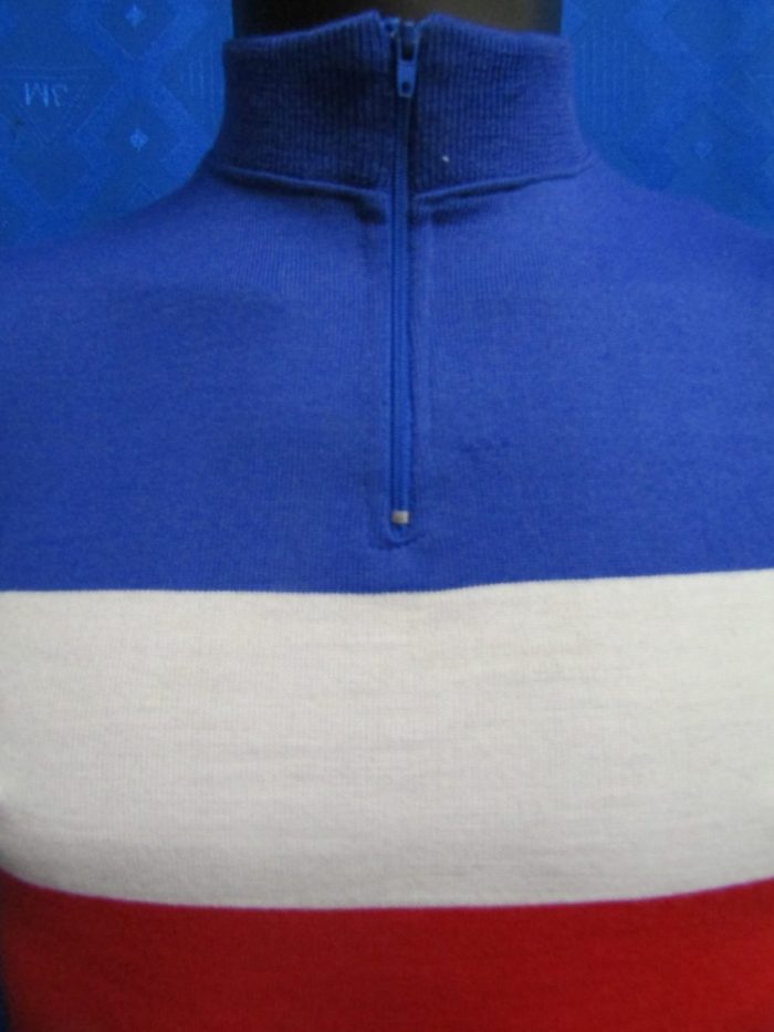 MAGLIA LANA ANNI '70 AZZURRA FASCIA BIANCA E ROSSA - immagine 2