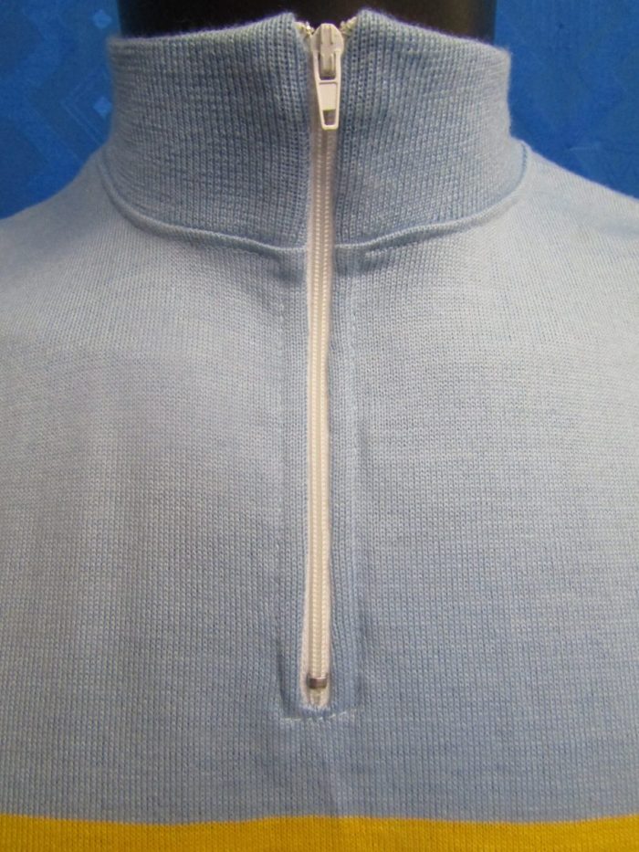 MAGLIA LANA ANNI 70' CELESTE , FASCIA E RIFINITURE BIANCO E GIALLO - immagine 3