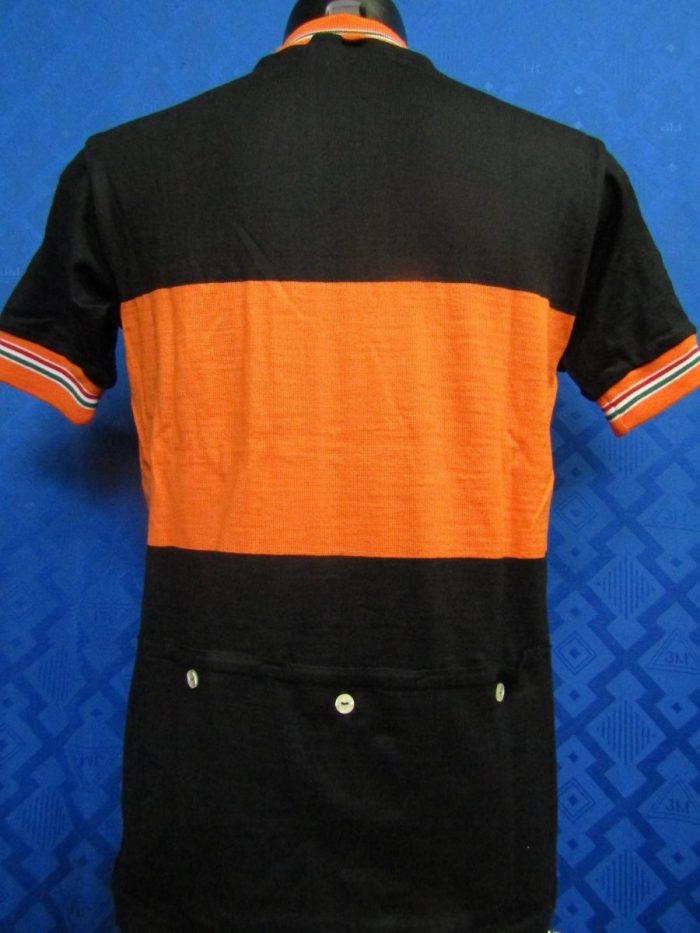 MAGLIA LANA ANNI 70' NERA FASCIA ARANCIONE COLLO E POLSINI ARANCIONE CON RIFINITURE TRICOLORI - immagine 6