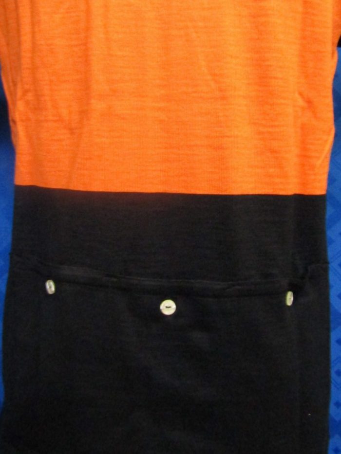 MAGLIA LANA ANNI 70' NERA FASCIA ARANCIONE COLLO E POLSINI ARANCIONE CON RIFINITURE TRICOLORI - immagine 8