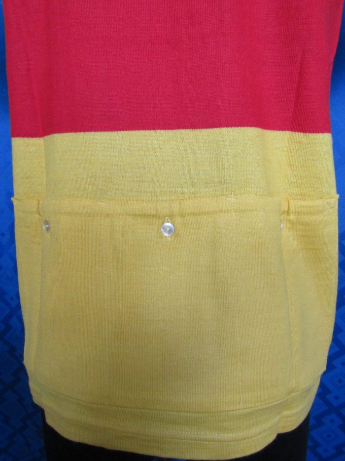 MAGLIA LANA ANNI 70' GIALLA FASCIA E COLLO ROSSO - immagine 7