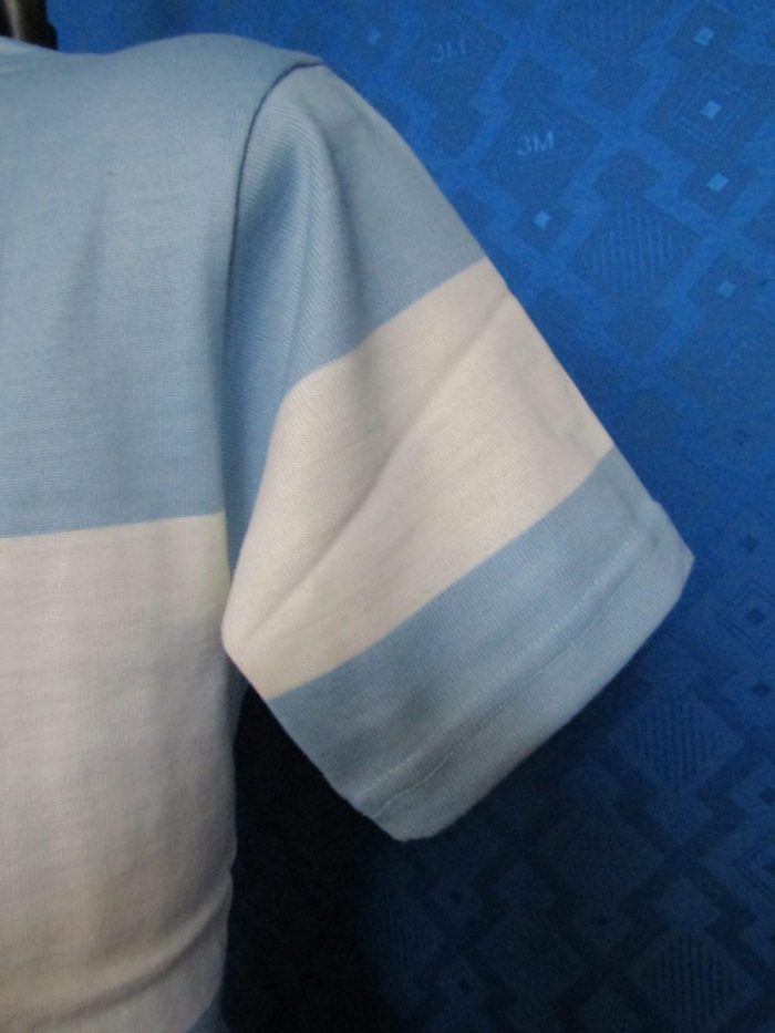 MAGLIA LANA ANNI 70' CELESTE FASCIA BIANCA CON RIGA COLLO BIANCA E RIGO ALTO MANICA - immagine 4
