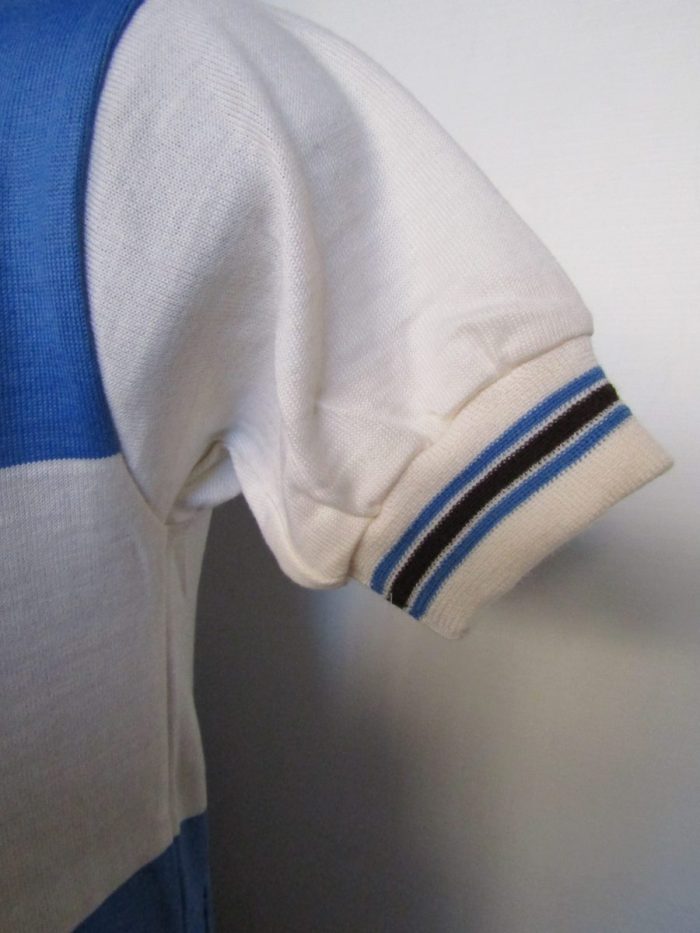 MAGLIA LANA ANNI 70' AZZURRA FASCIA BIANCA, COLLO E POLSINI CON RIFINITURE  AZZURRE E MARRONI - immagine 5