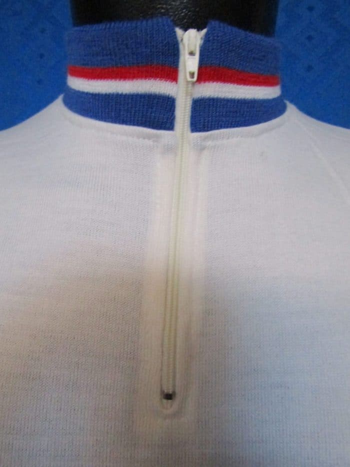 MAGLIA LANA ANNI 70' BIANCA RIGHE AZZURRE , ROSSE , COLLO E POLSINI AZZURRI RIGHE ROSSE E BIANCHE - immagine 3