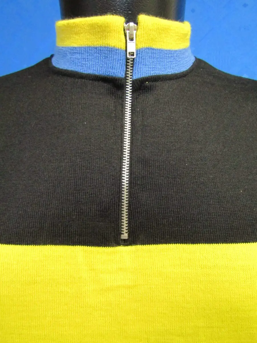 MAGLIA LANA ANNI 70' NERA FASCIA E RIFINITURE GIALLO E AZZURRE - immagine 3