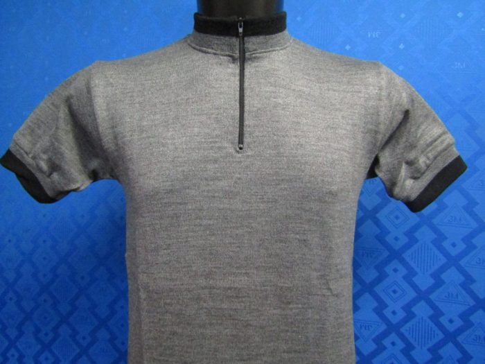MAGLIA LANA ANNI 70' GRIGIO MELANGE RIFINITURE COLLO E POLSINI NERI - immagine 2