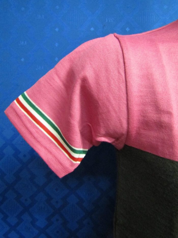 MAGLIA LANA ANNI 70' MAGENTA FASCIA GRIGIO SCURO CON RIFINITURE TRICOLORI - immagine 5