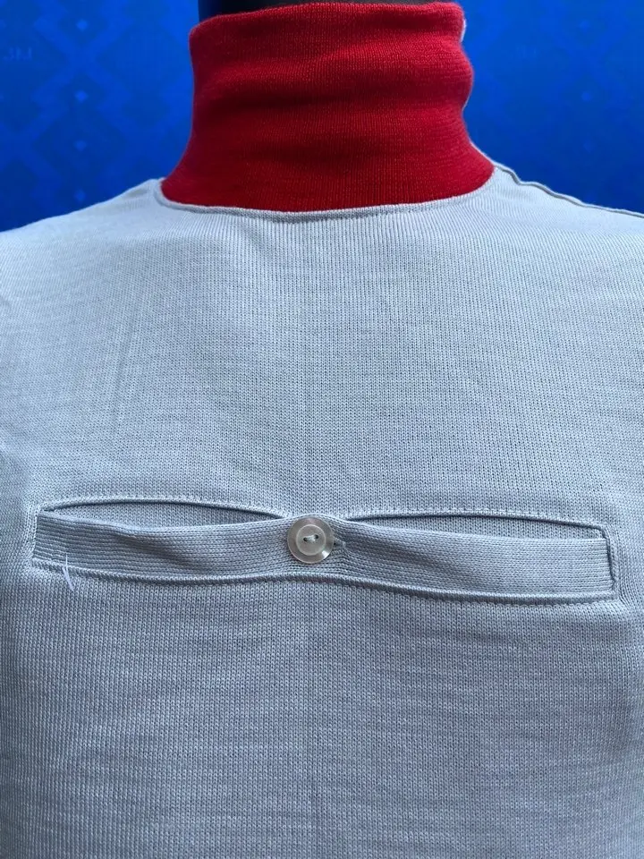 MAGLIA M/L LANA ANNI '20/30 GRIGIO CHIARO COLLO E POLSINI ROSSI - immagine 2