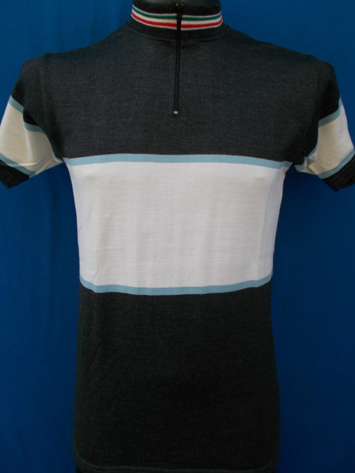 MAGLIA LANA ANNI 70' GRIGIO ANTRACITE FASCIA E MANICHE BIANCA RIGO CELESTE COLLO RIFINITURA TRICOLORE