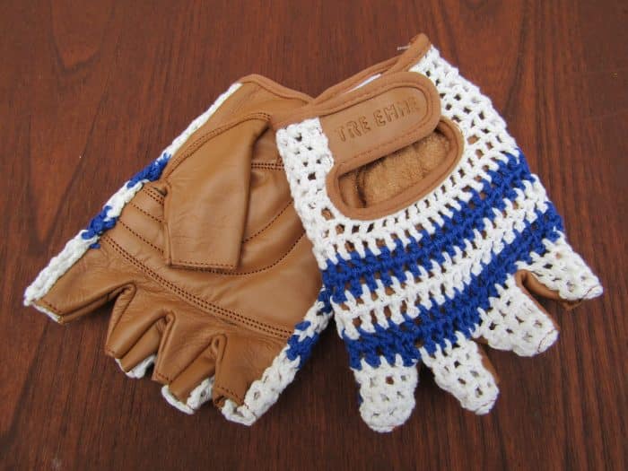 GUANTINO CON DORSO IN CORDA BIANCO/BLU